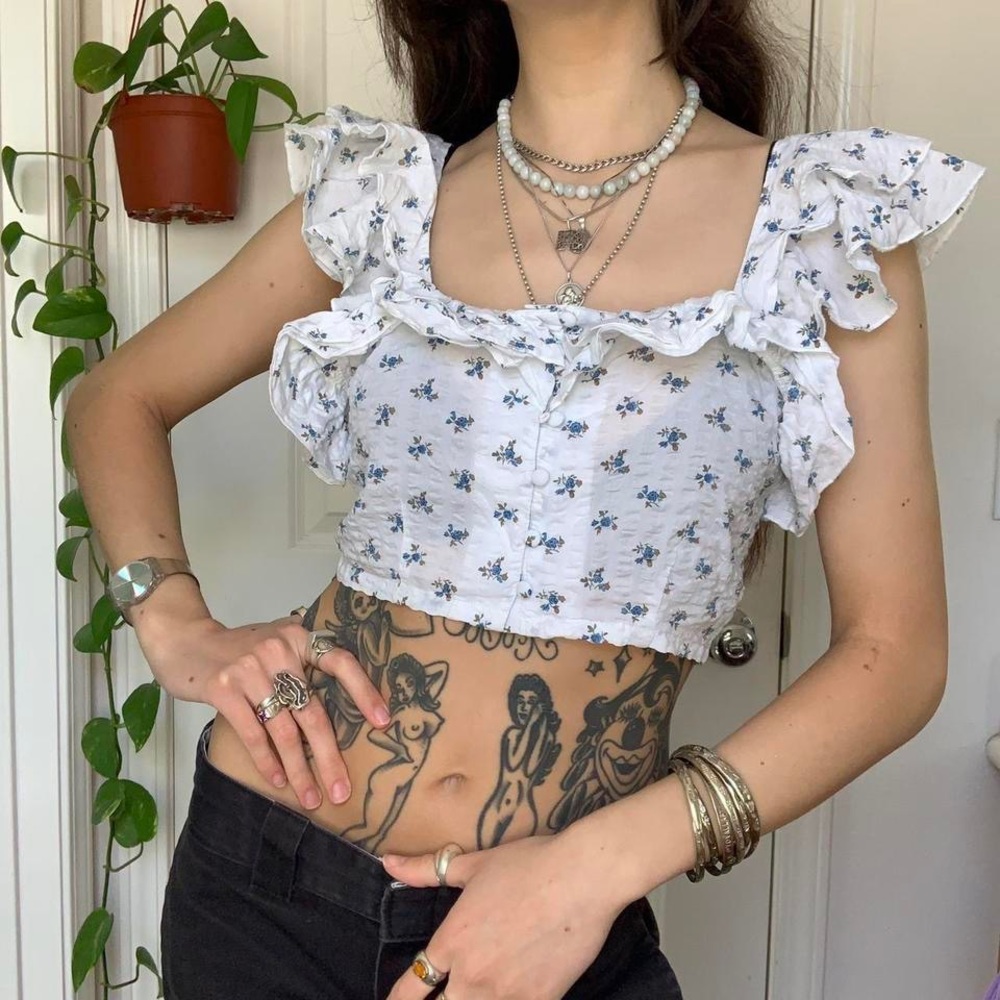 SUGAR THRILLS TOP